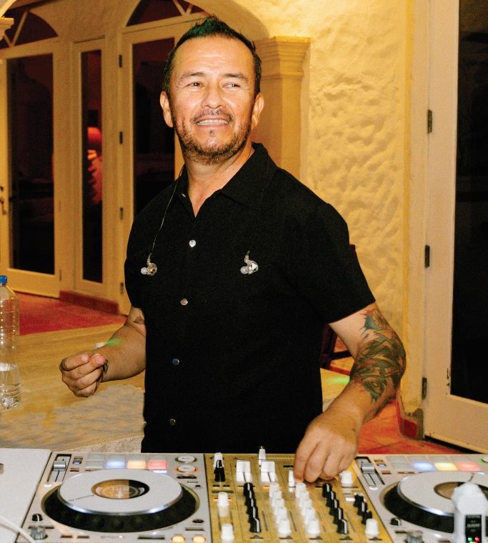 Ricardo Patino Professional DJ & Mc